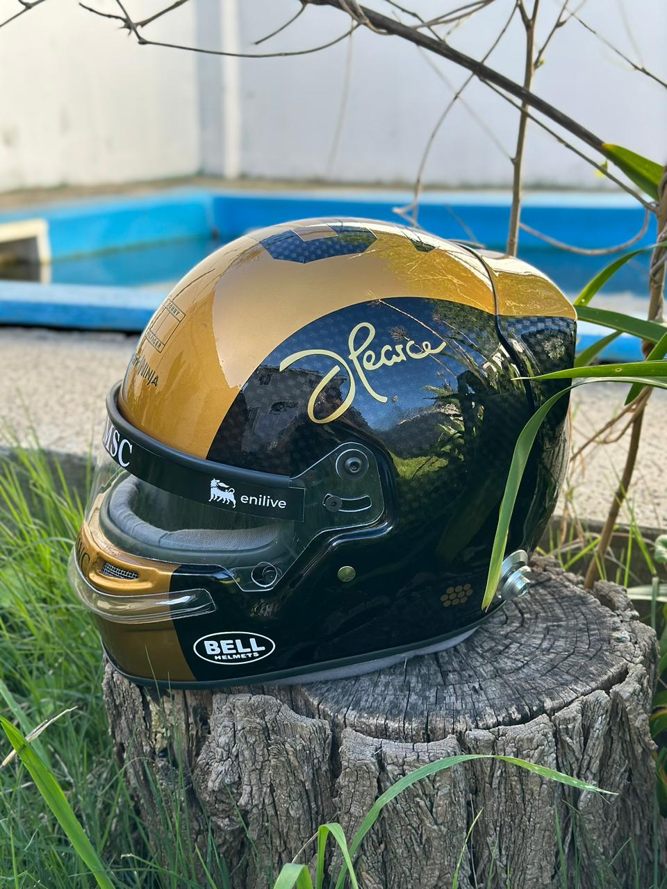 F1 Movie Prop Helmet Replica – Joshua Pearce (Damson Idris) Gold & Black Edition