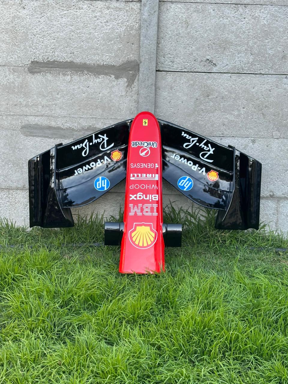 🏁 Ferrari SF-26 Formula 1 Front Wing Replica – Collector Edition