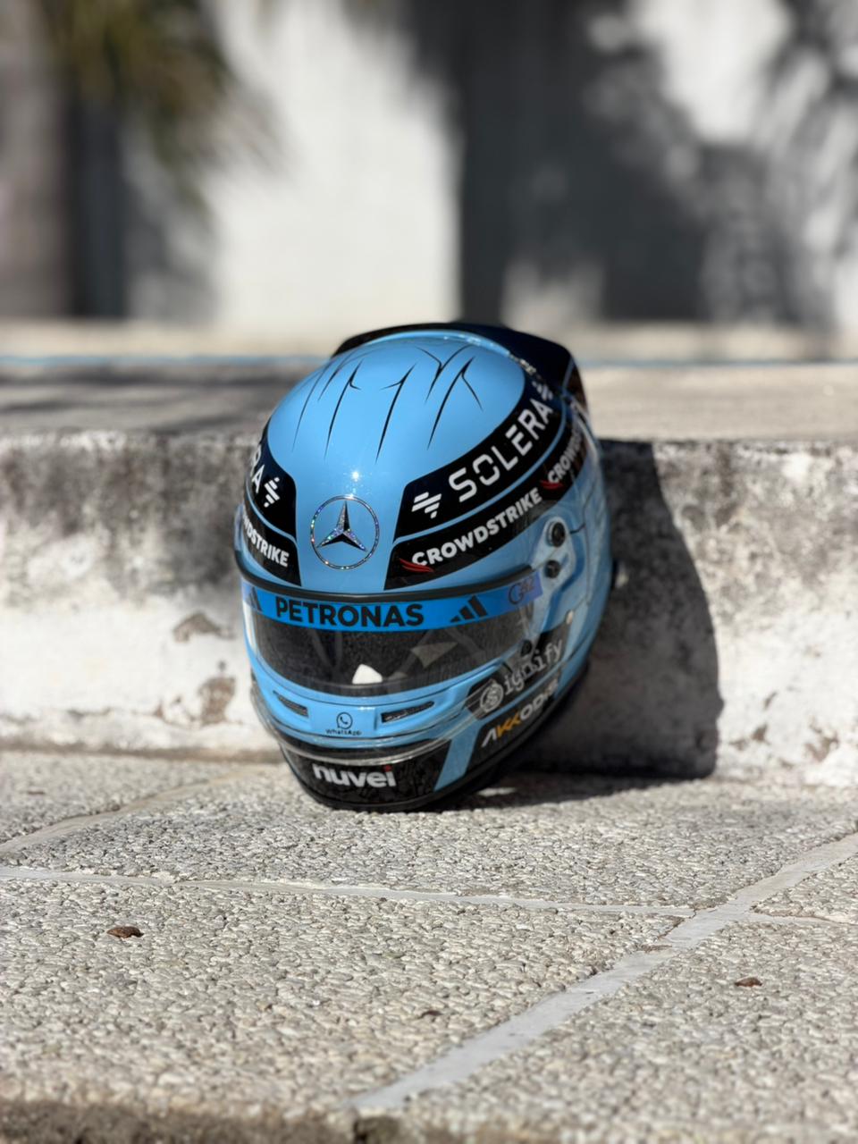 George Russell 2024 F1 Helmet Replica | 1:1 Formula 1 Display Helmet