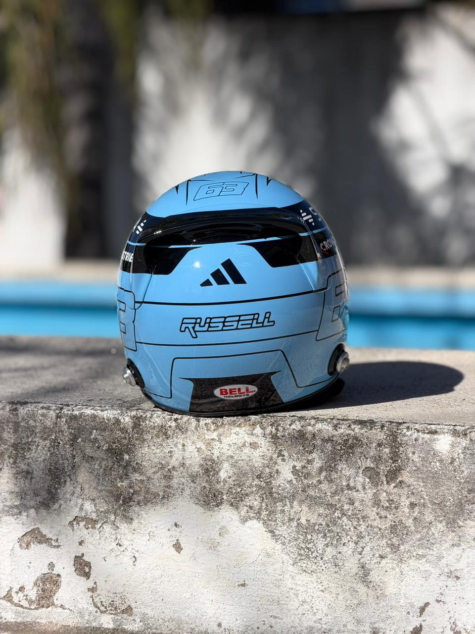 George Russell 2024 F1 Helmet Replica | 1:1 Formula 1 Display Helmet