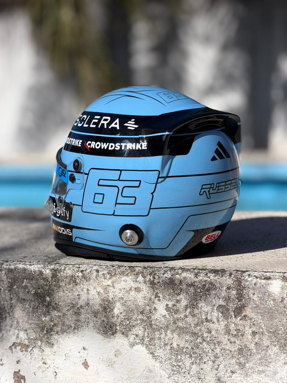 George Russell 2024 F1 Helmet Replica | 1:1 Formula 1 Display Helmet