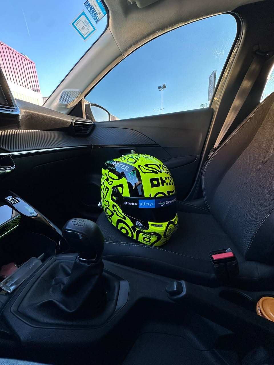 Lando Norris 2025 Formula 1 Helmet Replica | 1:1 Handmade Display Helmet