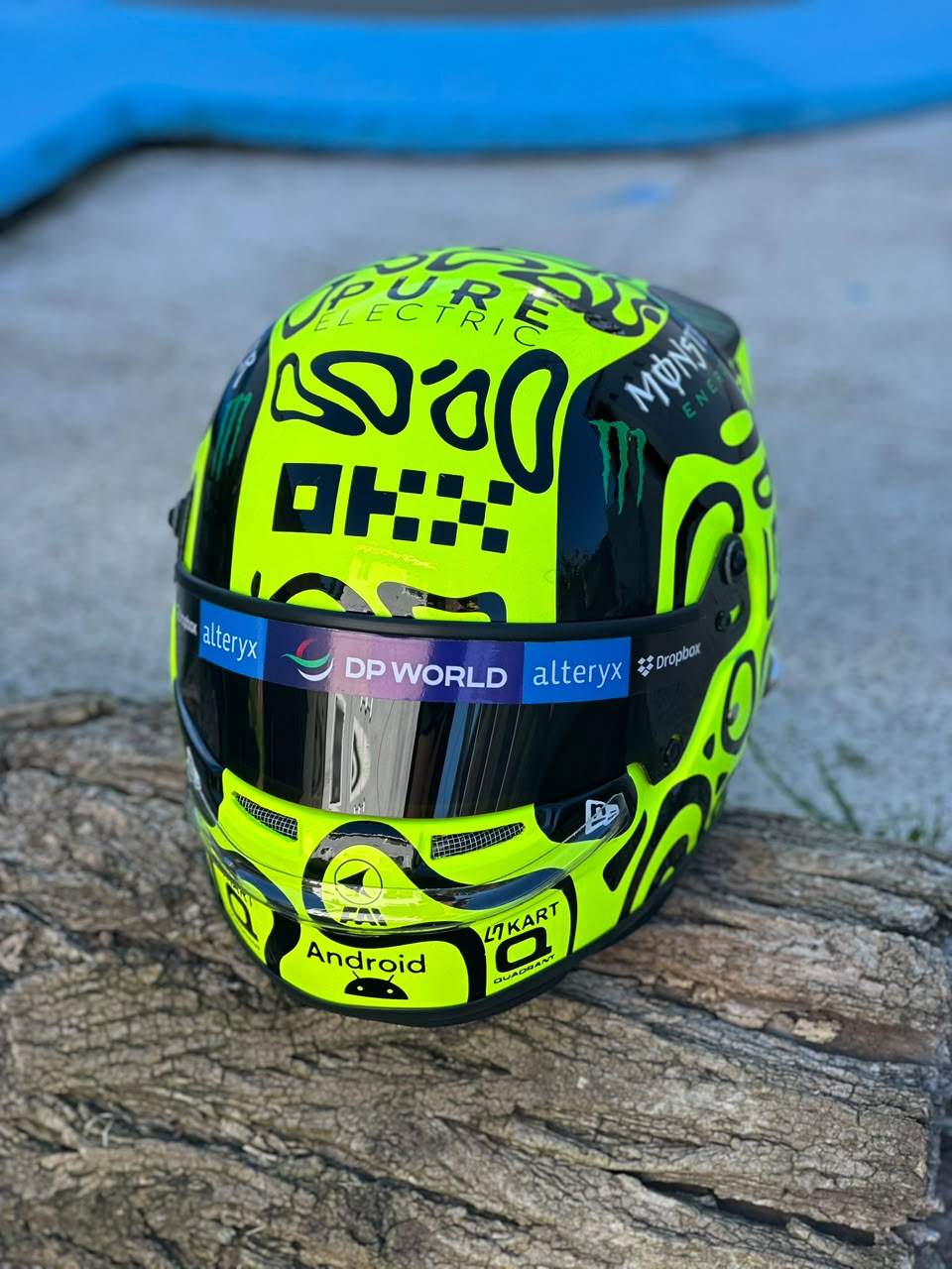 Lando Norris 2025 Formula 1 Helmet Replica | 1:1 Handmade Display Helmet