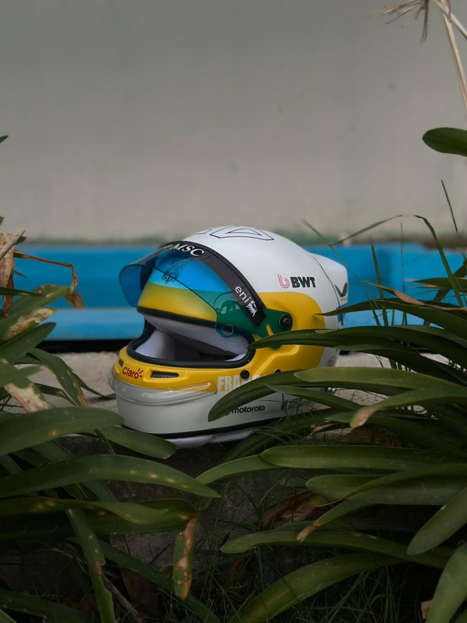 Franco Colapinto 2025 Full Scale Formula 1 Replica Helmet – Handmade Fiberglass Display Piece