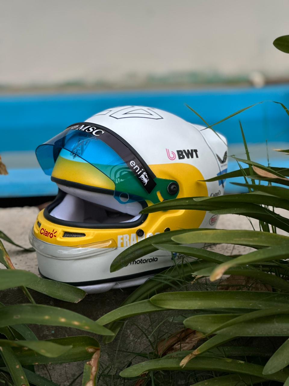 Franco Colapinto 2025 Full Scale Formula 1 Replica Helmet – Handmade Fiberglass Display Piece